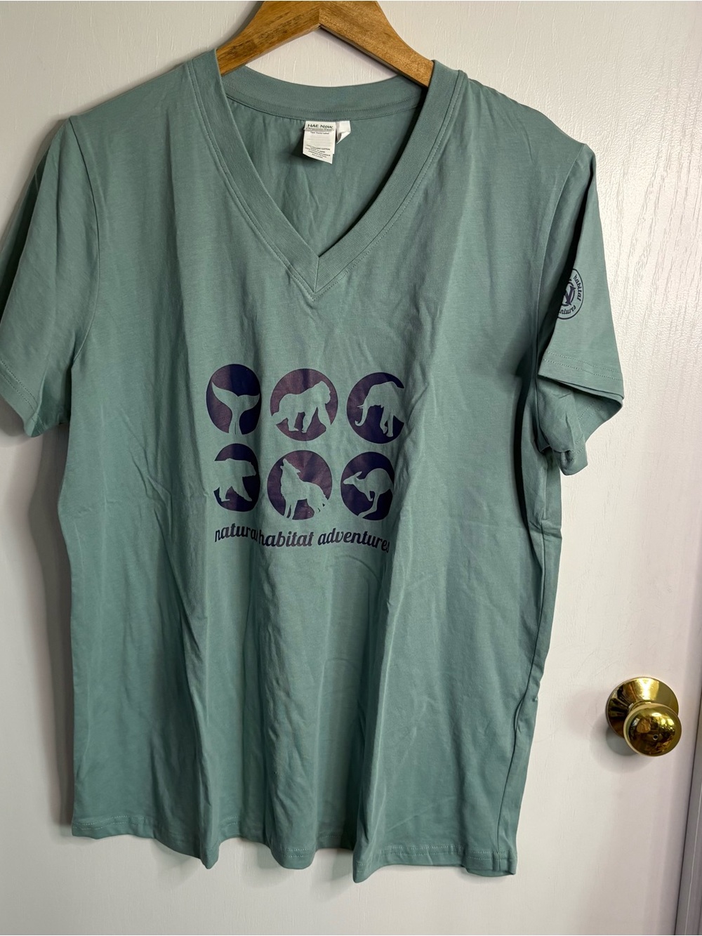 Natural Habitats Adventures XL Organic Tee V-Neck Short Sleeve Graphic T-Shirt